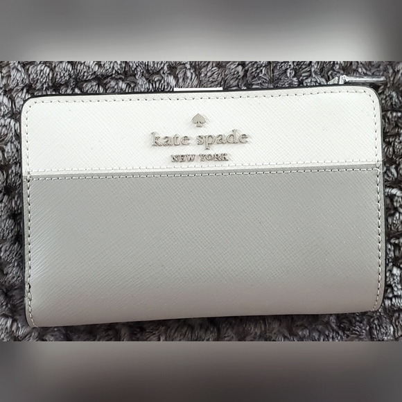 Kate Spade Wallet - Picture 1 of 5